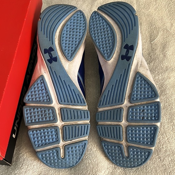 Under Armour ladies tennis shoes - Picture 8 of 10